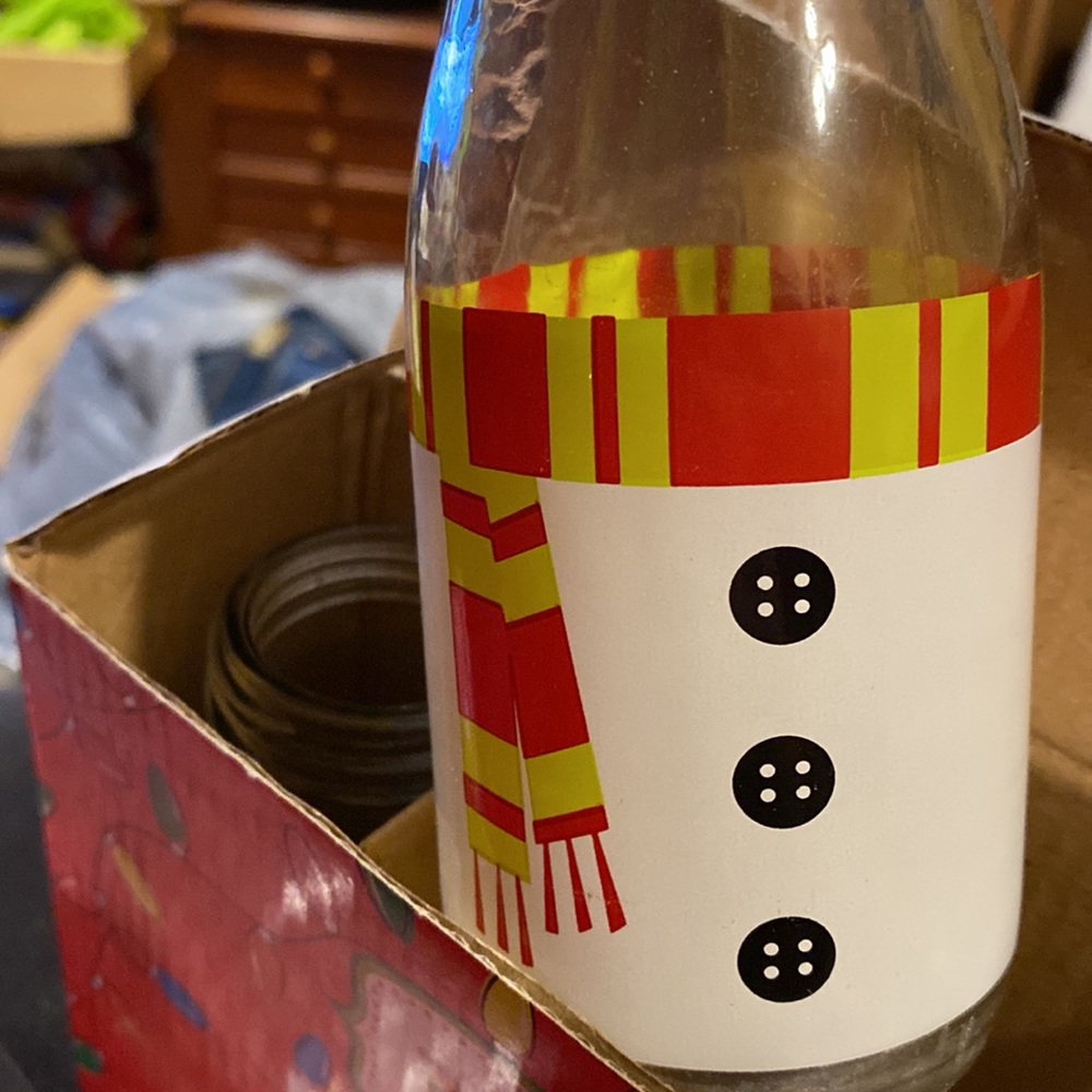 New 4 pc. Holiday printed glass milk jugs with red & white stripe straws - Picture 6 of 8